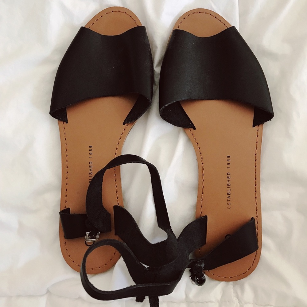 gap sandals